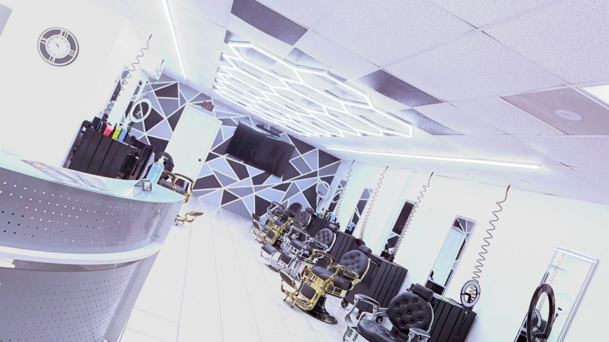 Interior of Royalty Caribbean Barbershop in Bradenton